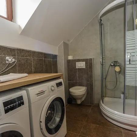 Queen 1000 Apartament *