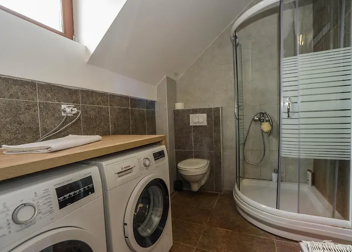 Queen 1000 Apartman *