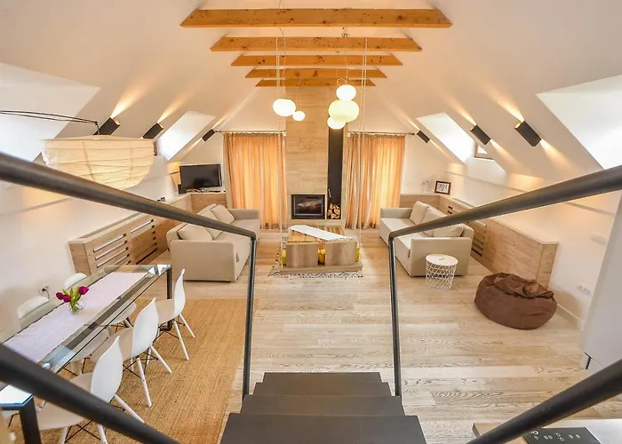 Queen 1000 Apartman *