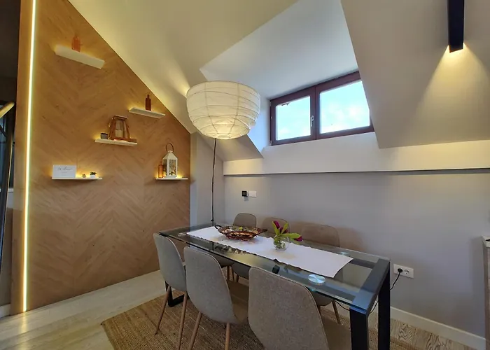 Queen 1000 Apartman *